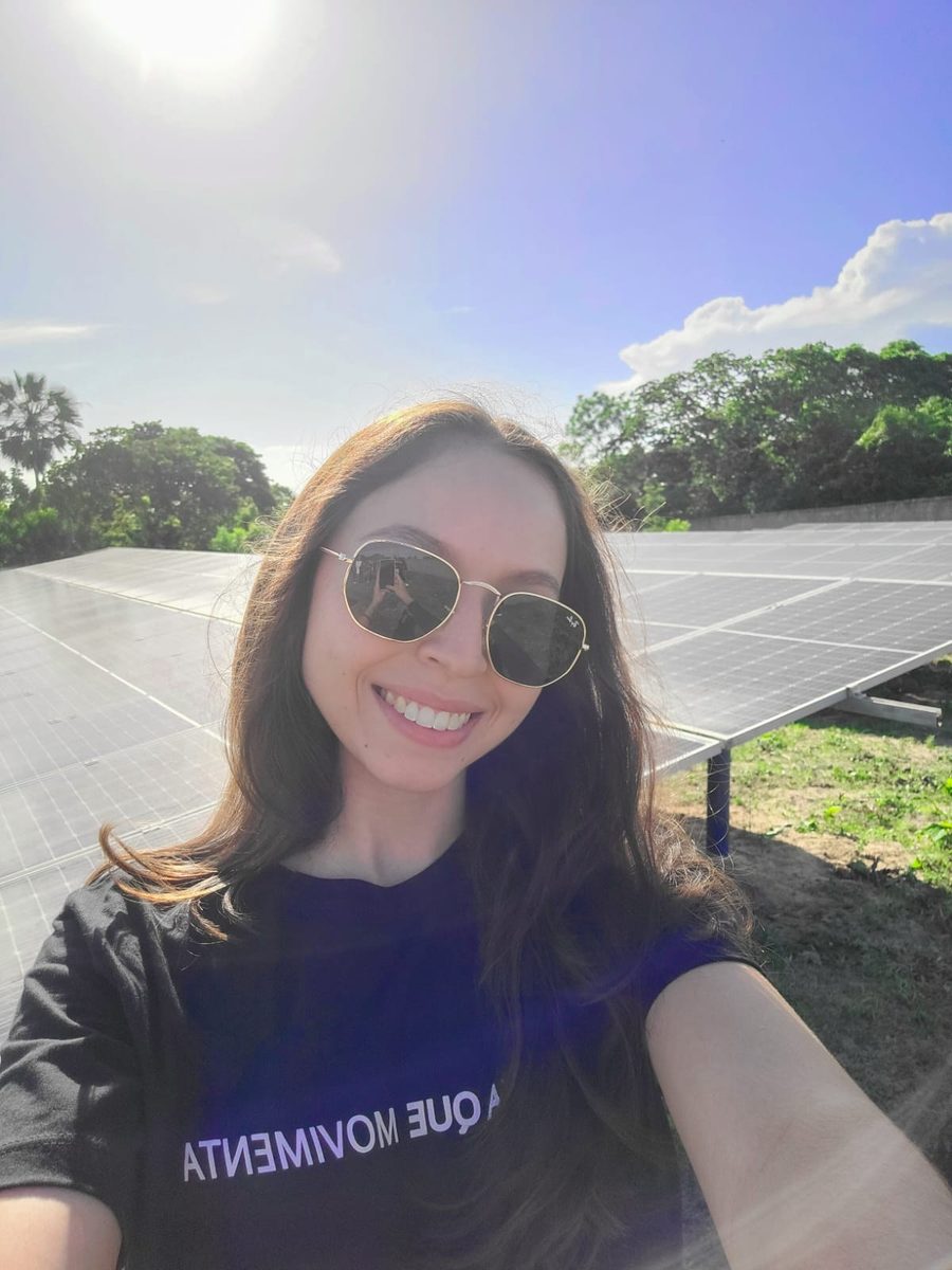 Carolinne Braz em campo